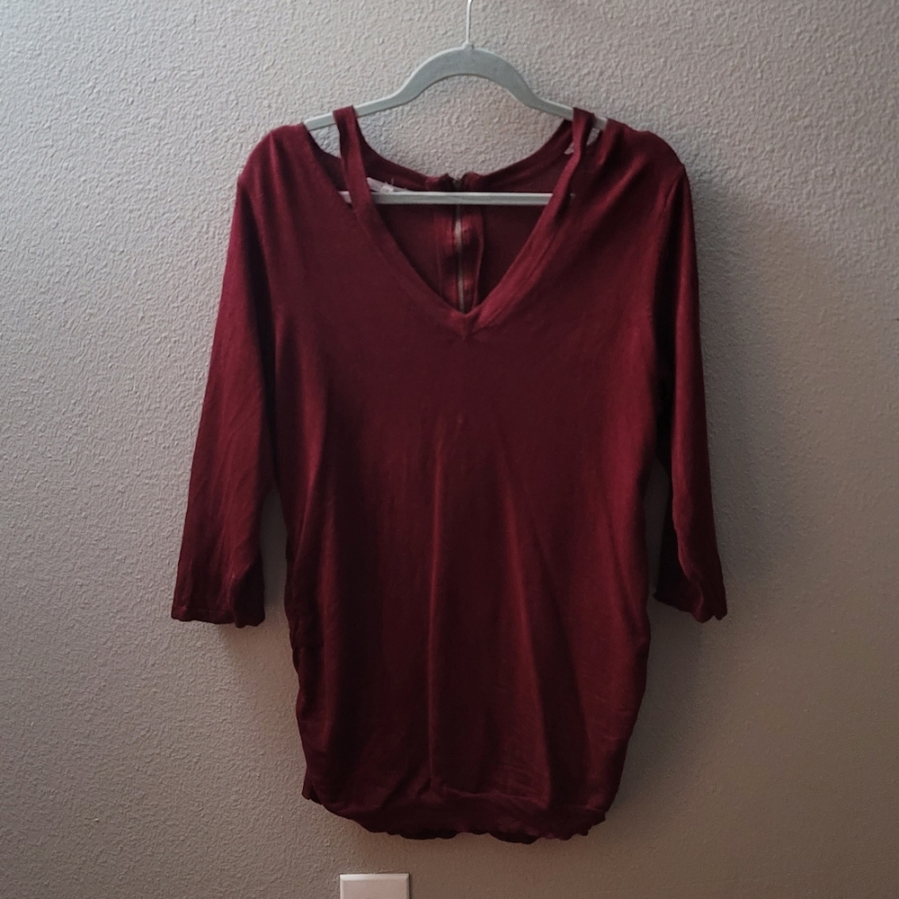 Back zipper top